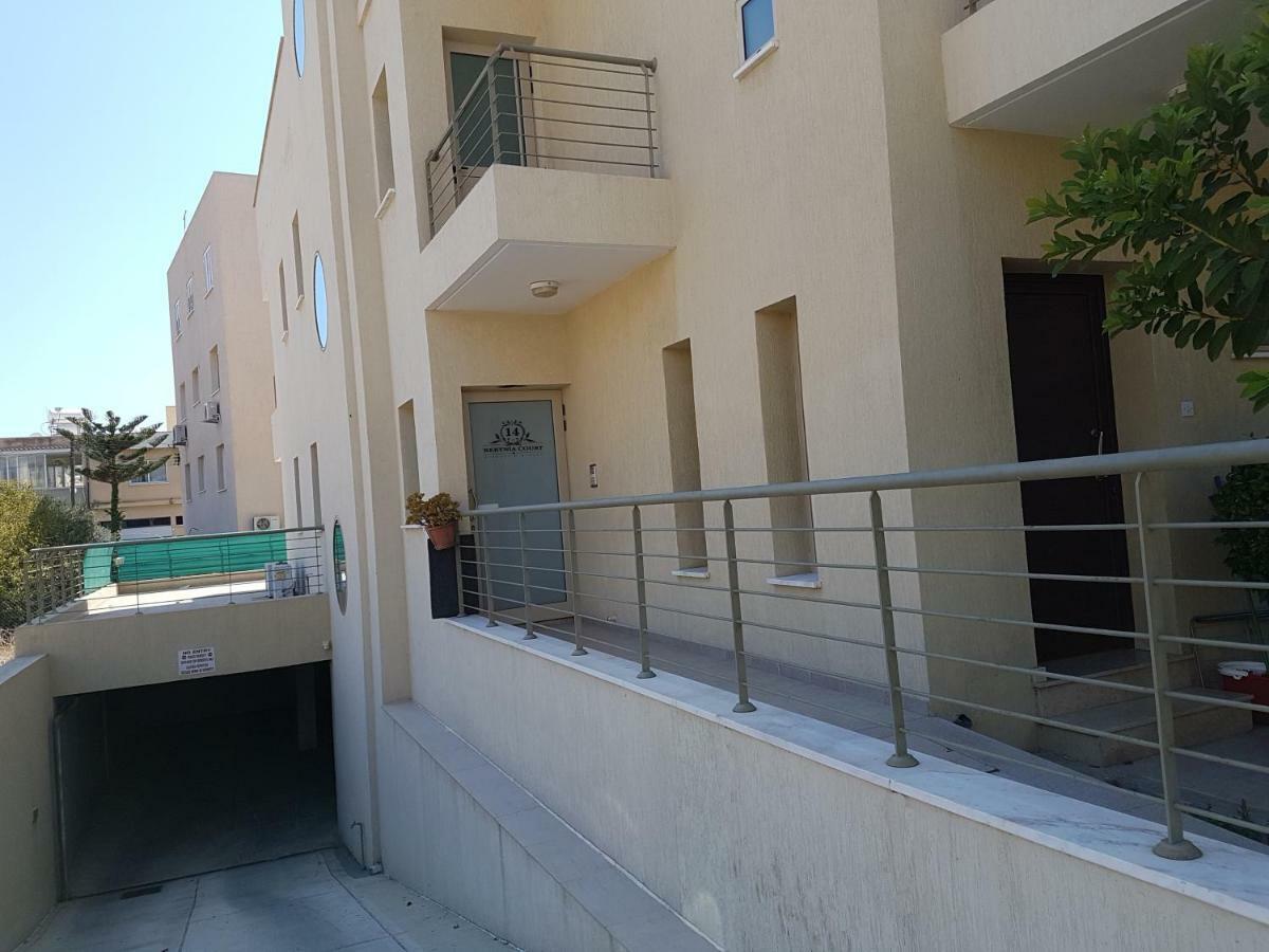 Kerynia Apartments Pafos Exterior foto